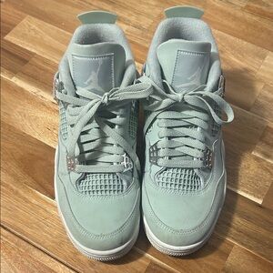 Women’s Jordan Abundance